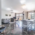 69-Penthouse Apartment With Views In Torreblanca, Fuengirola